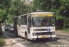 Třetím autobusem autoškoly DPMB v Brně je již přes rok vůz evid. č. 5320, který vznikl přestavbou Karosy B732 evid. č. 7387 (generální oprava vozu proběhla ve Zlíně). Existuje předpoklad, že po snížení potřeby jízd (přezkušování řidičů trolejbusů) se autobus zase vrátí do běžného provozu. Proto také rekonstrukce nebyla tak rozsáhlá jako u vozů evid. č. 5317 a 5318. Na snímku z 6. 5. 2003 vůz stoupá Pisáreckou ulicí, foto © Ladislav Kašík.
