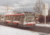  Zatím poslední brněnský nízkopodlažní trolejbus Škoda 21Tr evid. č. 3039 právě odjíždí ze Staré Osady do Starého Lískovce, zatímco pouliční hodiny již odpočítávaly poslední dny roku 2001, foto 22. 12. 2001 © Ladislav Kašík. 