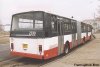 V únoru se v brněnských ulicích objevil kloubový autobus Karosa B741 evid. č. 2330, který po celkové opravě ve Zlíně obdržel jako první brněnský autobus vůbec nový unifikovaný nátěr DPMB. Aplikace barev nátěru proběhla následovně – červený spodek, poté bílý pruh, okenní sloupy tmavě šedé (dveře světle šedé) a střecha opět bílá. Zatímco tento nový nátěr vtiskl trolejbusům 14Tr již před lety modernější a elegantnější tvář, na klasických autobusech Karosa je trochu neobvyklý. Na Staré Osadě fotografoval tento vůz jako záložní 1. 3. 2003 © Ladislav Kašík.