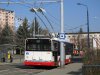 V březnu dorazily do Brna první tři parciální trolejbusy Škoda 26Tr s karoserií Solaris. Trolejbusy byly vzápětí zprovozněny a své první cestující svezly koncem března, resp. začátkem dubna. Snímek z 21. 3. 2018 zachycuje skládání jednoho z trolejbusů v komínské vozovně. Na fotografii z 27. 3. 2018 je v hale vozovny Komín zvěčněn vůz evid. č. 3301. Trolejbus evid. č. 3303 odjíždí 3. 4. 2018 na lince 37 z Mendlova náměstí – tento den měl premiéru v provozu s cestujícími. Pro možnost využití poloautomatické sběrací soustavy při provozu na lince 32 při výluce Slovanského náměstí byly v prostoru výstupní zastávky »Srbská« instalovány tzv. natrolejovací stříšky – na snímku z 9. 4. 2018 s vozem evid. č. 3302. Foto © Pavel Šlezinger, Martin Janata, Jiří Mrkos a Tomáš Kocman.