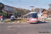 Při opravě výhybek a křížení u nádražního viaduktu o víkendu 25. a 26. 4. 2009 byla tramvajová linka 8 úvraťově ukončena na mezikolejové spojce na Křenové ulici a tramvaje pendlovaly pouze mezi Líšní a zastávkou »Masná«. To se týkalo i historické tramvaje na lince 10. Na snímku z 25. 4. 2009 je zachyceny vůz č. 99 a autobus náhradní dopravy (linka x13) evid. č. 2385 v prostoru zastávky »Masná« ve směru do centra, kde probíhal přestup cestujících. Na druhou část linky 8, mezi Malinovského náměstím a Starým Lískovcem, pak byla mj. premiérově nasazena tramvaj Škoda 13T (evid. č. 1905) – na snímku z 25. 4. 2009 při jízdě od zastávky »Nové sady« směrem z centra. Foto © Ladislav Kašík.